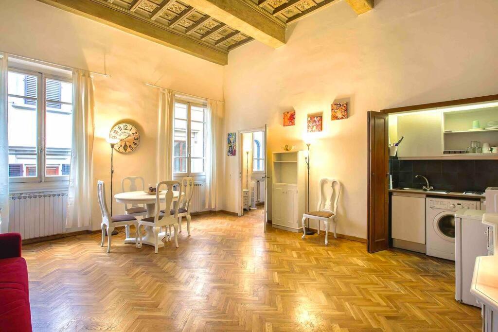 Ferienwohnung Hidden Gem Near Ponte Vecchio & Piazza Del Duomo Florenz Exterior foto