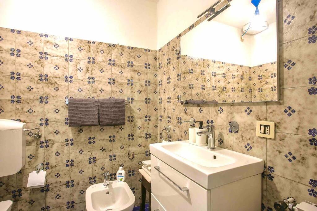 Ferienwohnung Hidden Gem Near Ponte Vecchio & Piazza Del Duomo Florenz Exterior foto